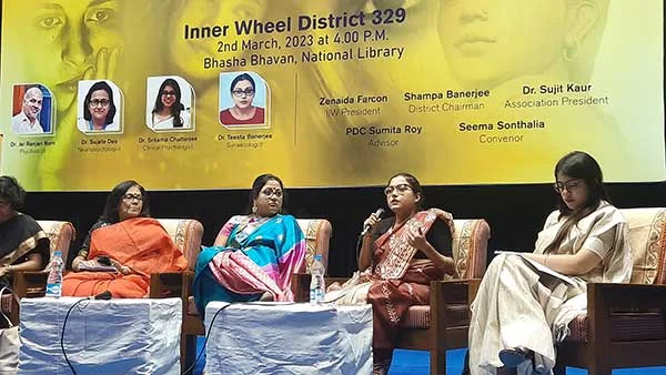 Dr. Sujata Das, Consultant Psychiatrist & Dr. Teesta Banerjee, Consultant Gynaecologist & Obstetrician addressing the audience about Mental health of women & children at the Inner Wheel Inter City meet held at Bhasa Bhawan, The National Library.