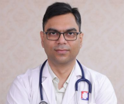 Dr. KUNDAN CHAURASIA